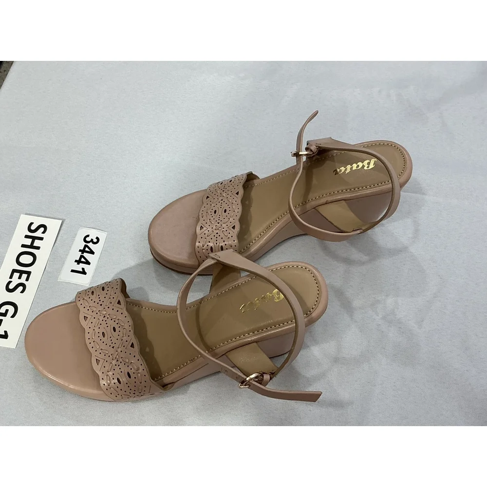Girls Bata Size 3 Pink Open Toe Sling Back Wedge Sandals - Picture 3 of 9